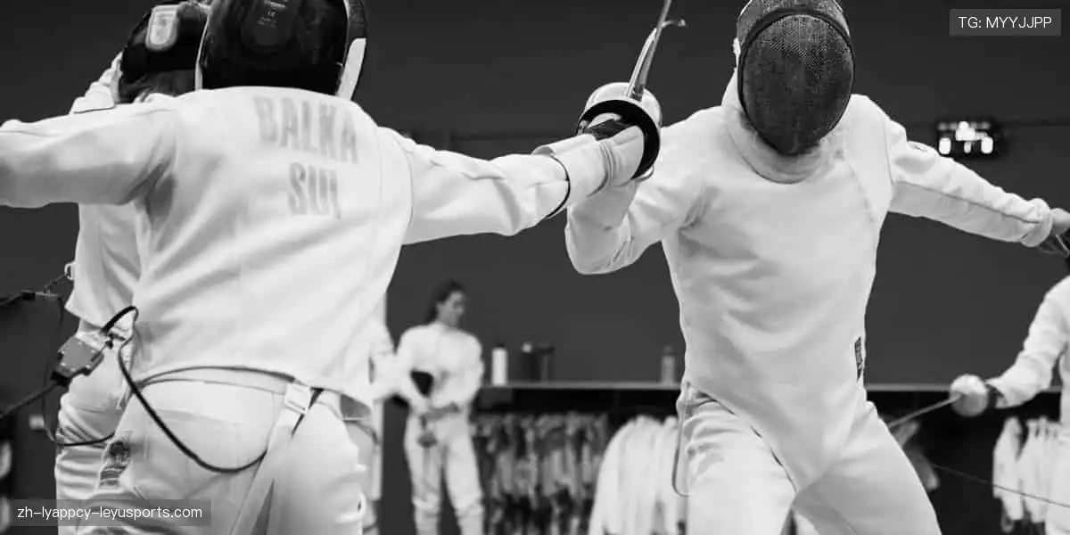 装备升级，潮流同款等你 Pick！🎁👟 专业品质，助力每一次突破！